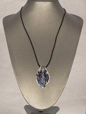 Murano Glass Foil technique Leaf Pendant iridescent blue silver Art Glass